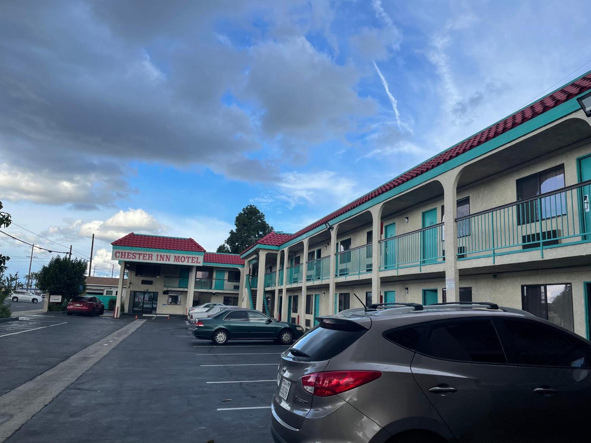 Chester Inn Motel Стантон Экстерьер фото